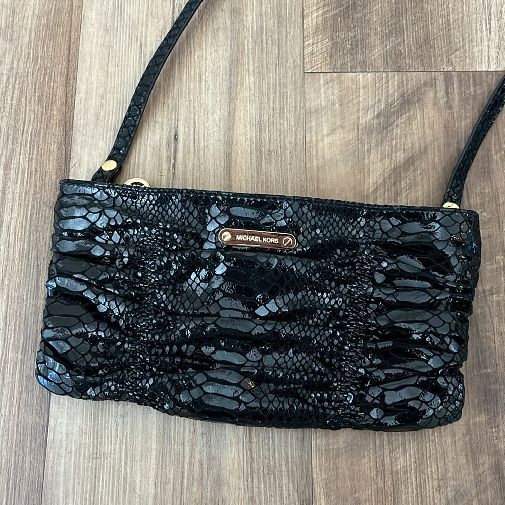 Black Micheal Kors Patent Animal Print Clutch Strap Bag - Picture 6 of 13